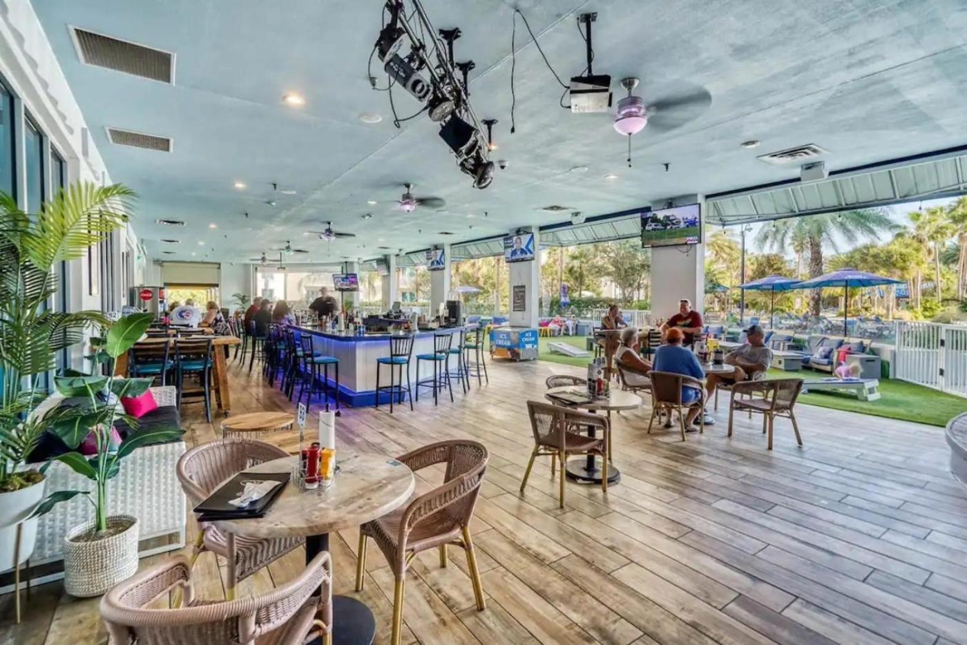 5 Star Resort 11Th Fl Stunning Sunrise 2Br 2Ba King Suite,Pools ,Shuttle Or Walk To Beach Destin Exterior photo
